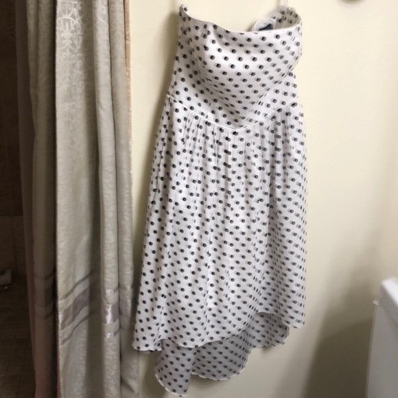 Dress - Picture 1 of 1